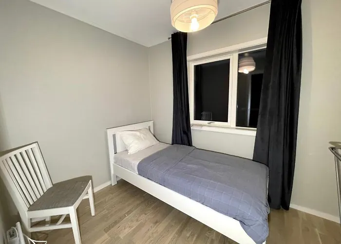 New Duplex Apartment Near The City With Free Private Parking