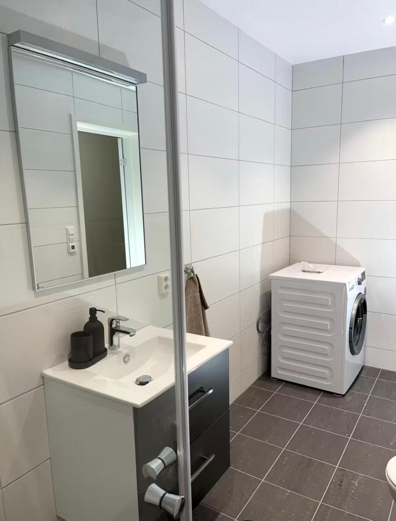 New Duplex Near The With Free Private Parking Apartamento